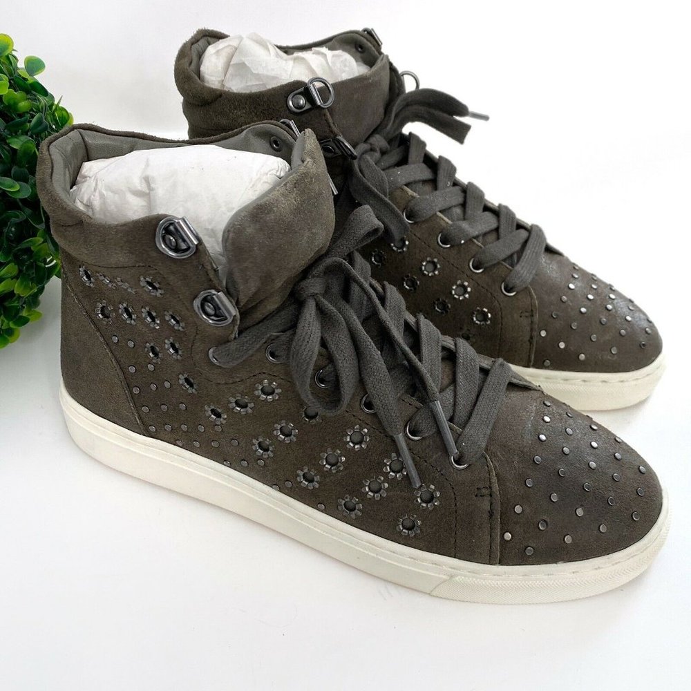 NEW Vince Camuto Bestinda Leather Stud Sneaker 7.5